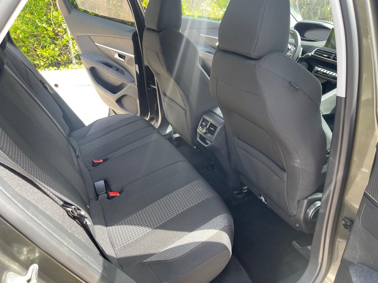 Peugeot 3008 BlueHDi 130 S&S Allure