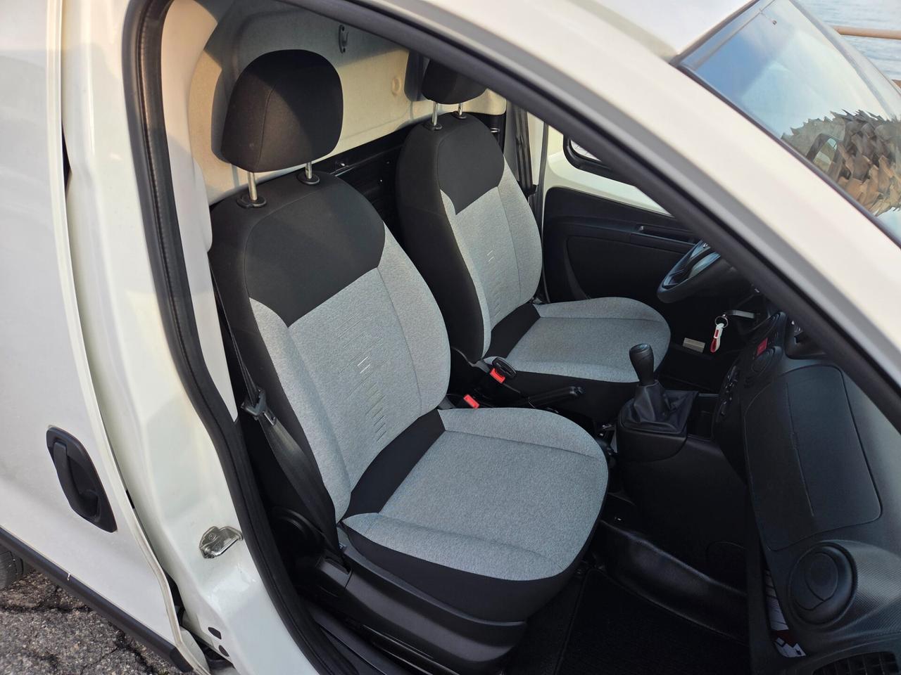 Fiat Fiorino 1.3 MJT 95CV Cargo E6d-final 3PT 2024