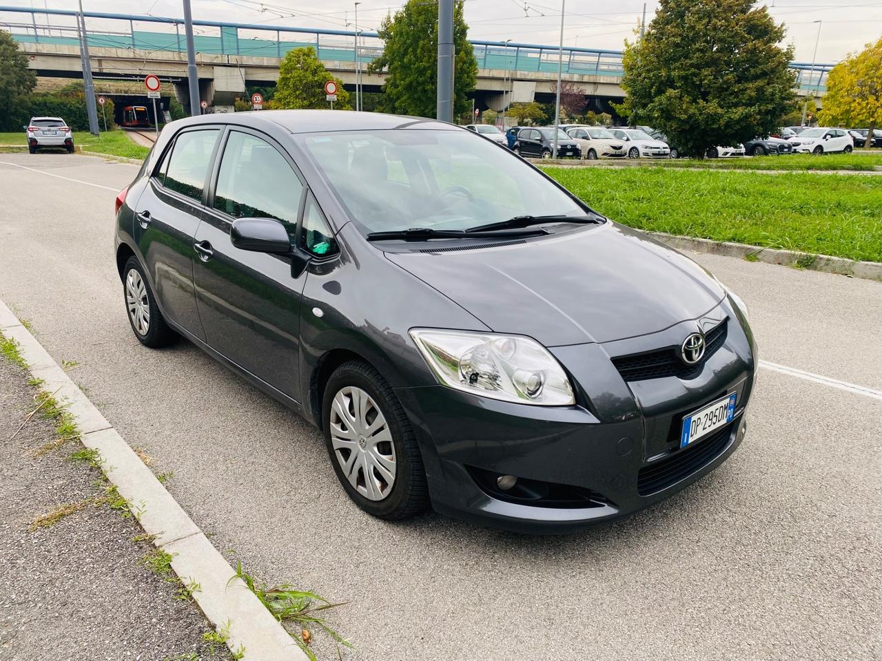 Toyota Auris 1.4 D-4D 5 porte Sol MY'08