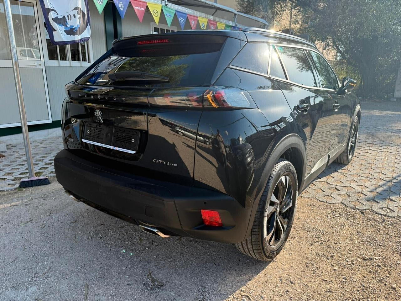 Peugeot 2008 PureTech 155 S&S EAT8 GT