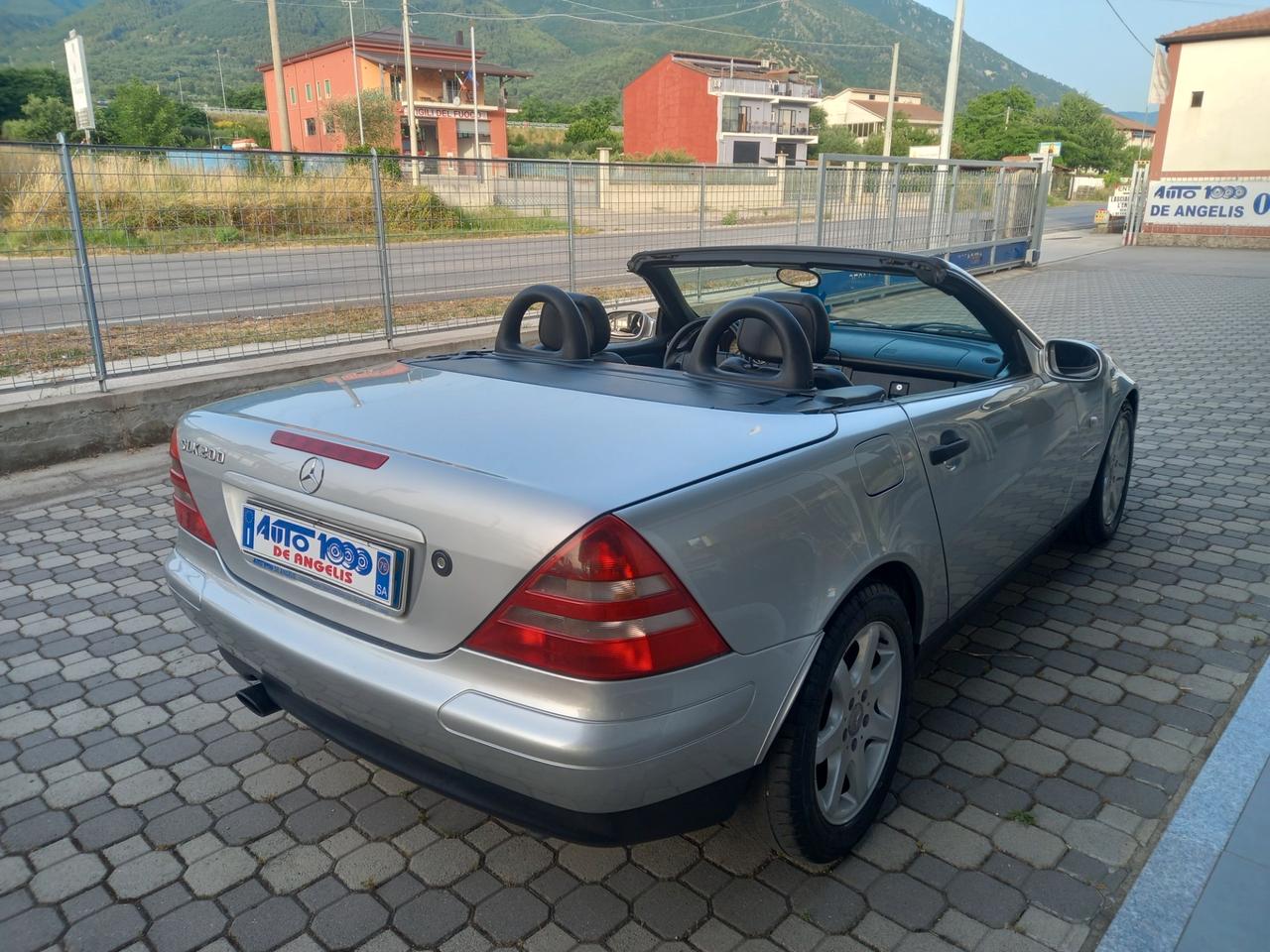 MERCEDES SLK 200 KOMPRESSOR 192 CV -CAMBIO MANUALE-INTERNI IN PELLE