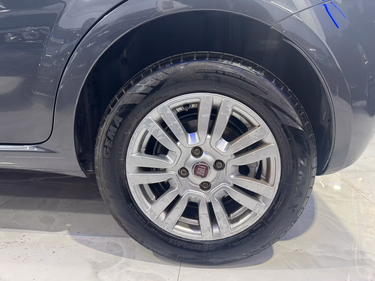 Fiat Punto 1.4 8V 5 porte Natural Power Lounge