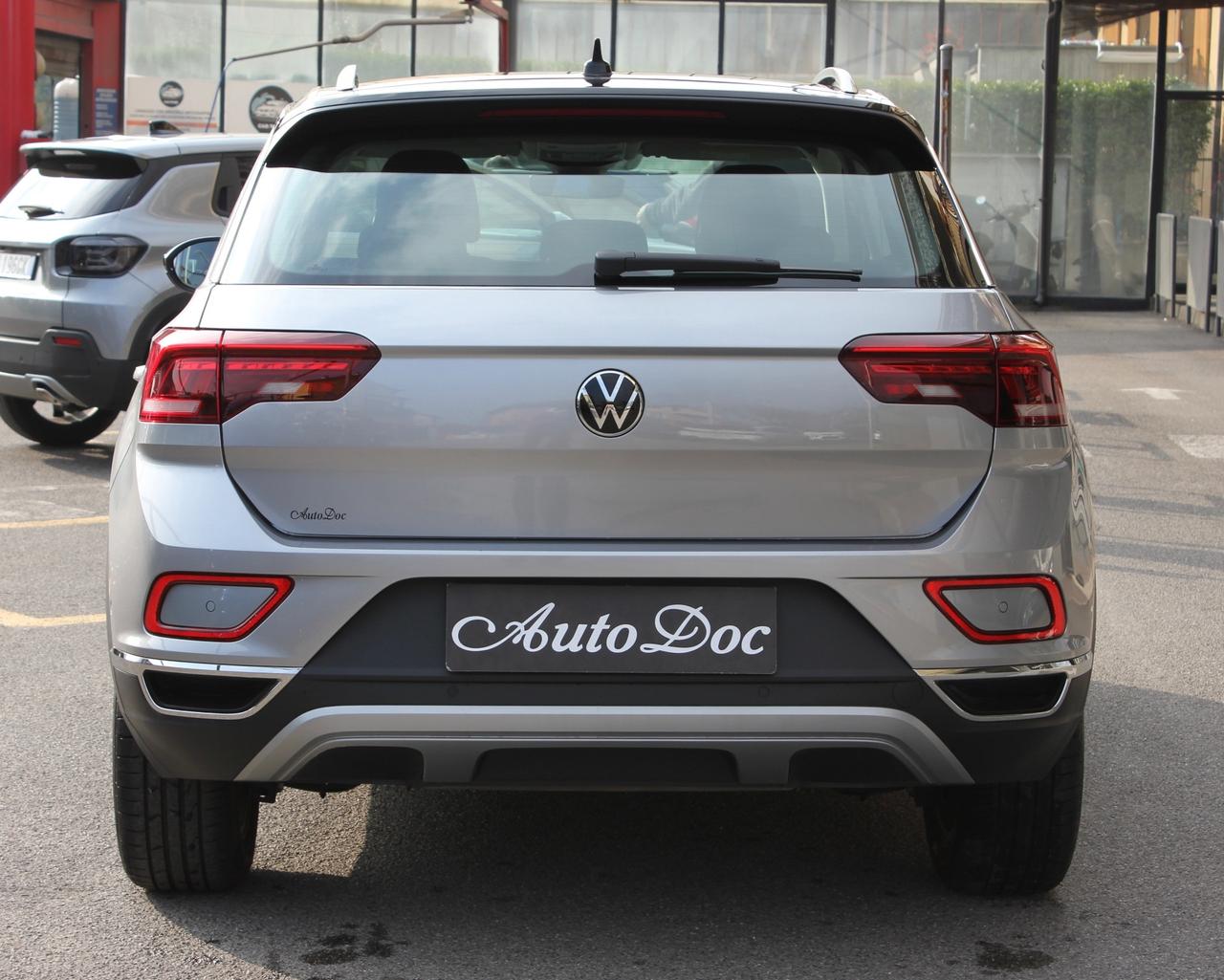 Volkswagen T-Roc 1.0 TSI Style FARI LED PERFORMANCE SENSORI