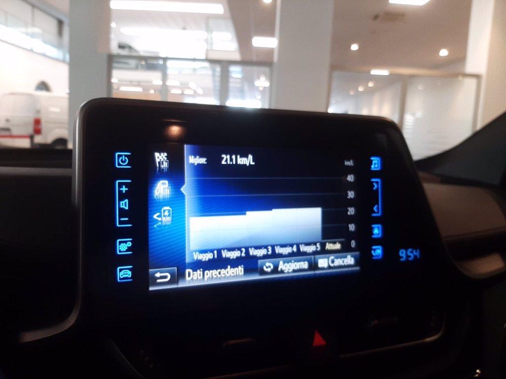 TOYOTA C-hr 1.8h trend 2wd e-cvt del 2017
