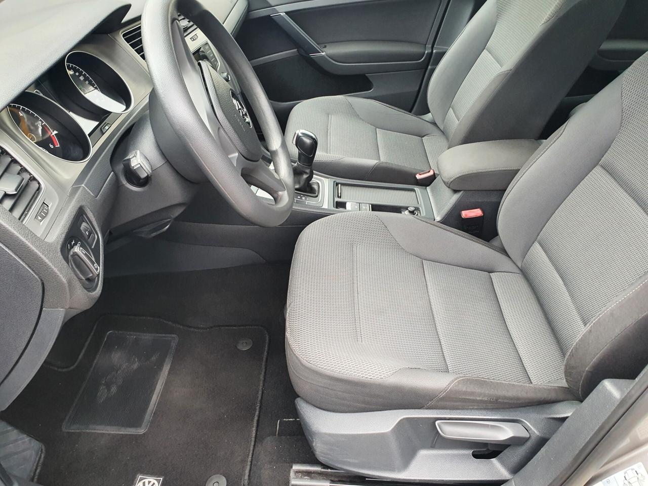 Volkswagen Golf Business 1.6 TDI DSG 5p. Comfortline BlueMotion Tech.