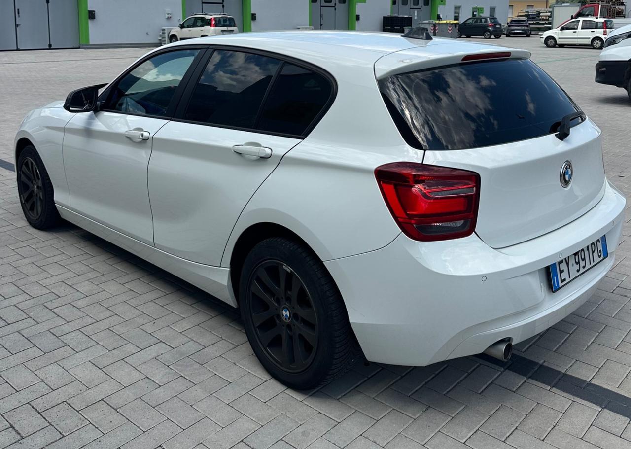 Bmw 116d 2.0 tdi 116cv AUTOMATICA ADATTA A NEOPATENTATI