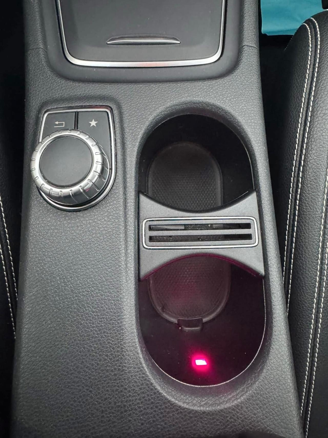 Mercedes-benz GLA 200 d Automatic Premium NIGHT EDITION