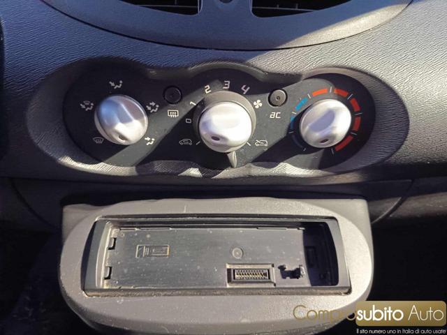 RENAULT Twingo 1.2 16V LEV SkyLight