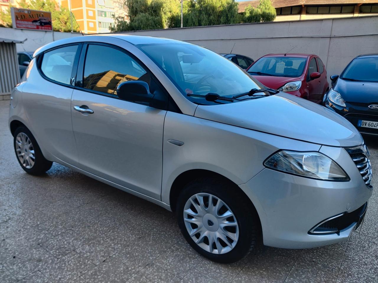 Lancia Ypsilon 1.2 Benzina
