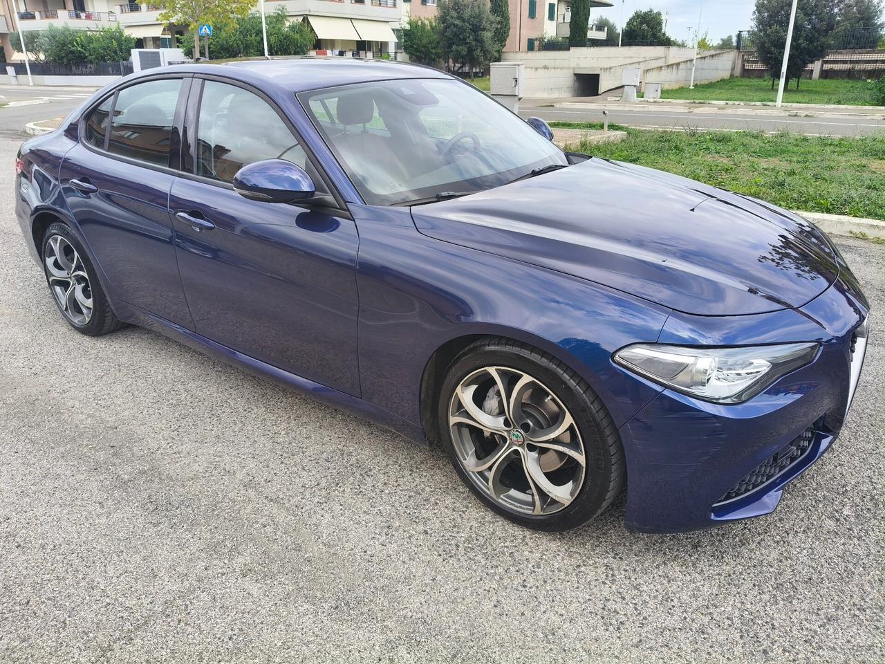 Alfa Romeo Giulia 2.2 Turbodiesel 180 CV Business Sport