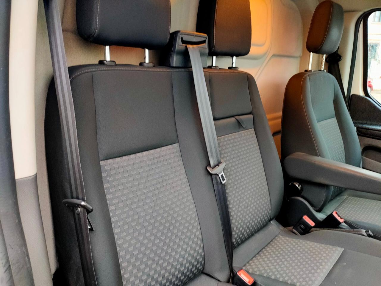 Ford Transit Custom 2.0 EcoBlue Hybrid 130 PC