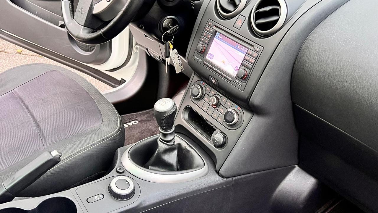 Nissan Qashqai 1.6 dCi DPF n-tec 4x4