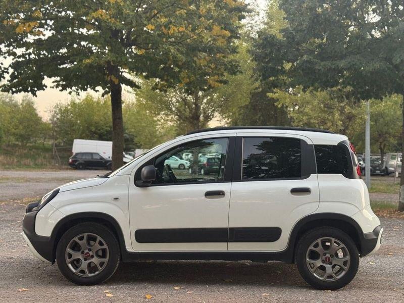 FIAT Panda Cross 1.0 FireFly Hybrid City Cross+ GPL
