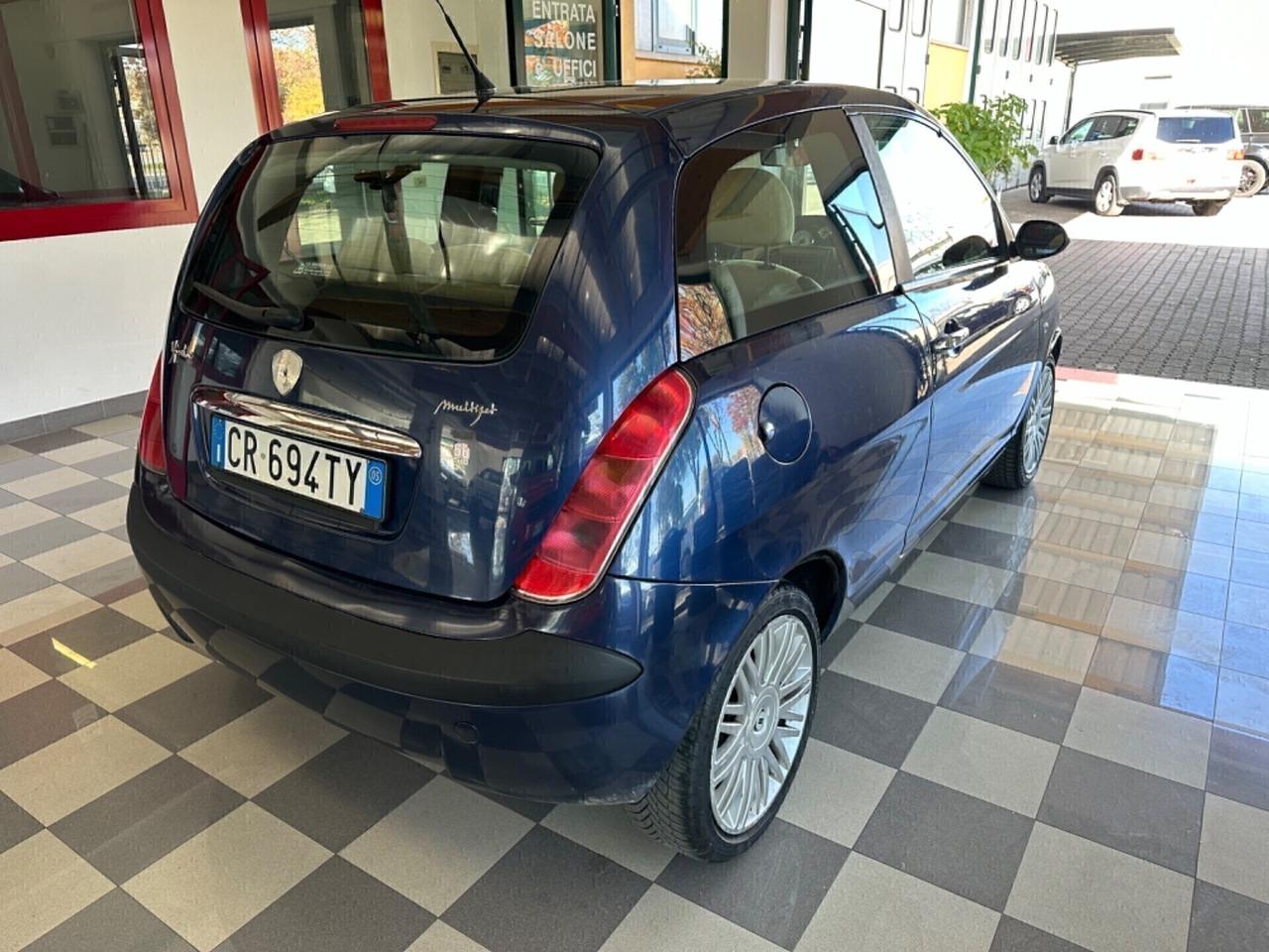 Lancia Ypsilon 1.3 Multijet Neopatentati