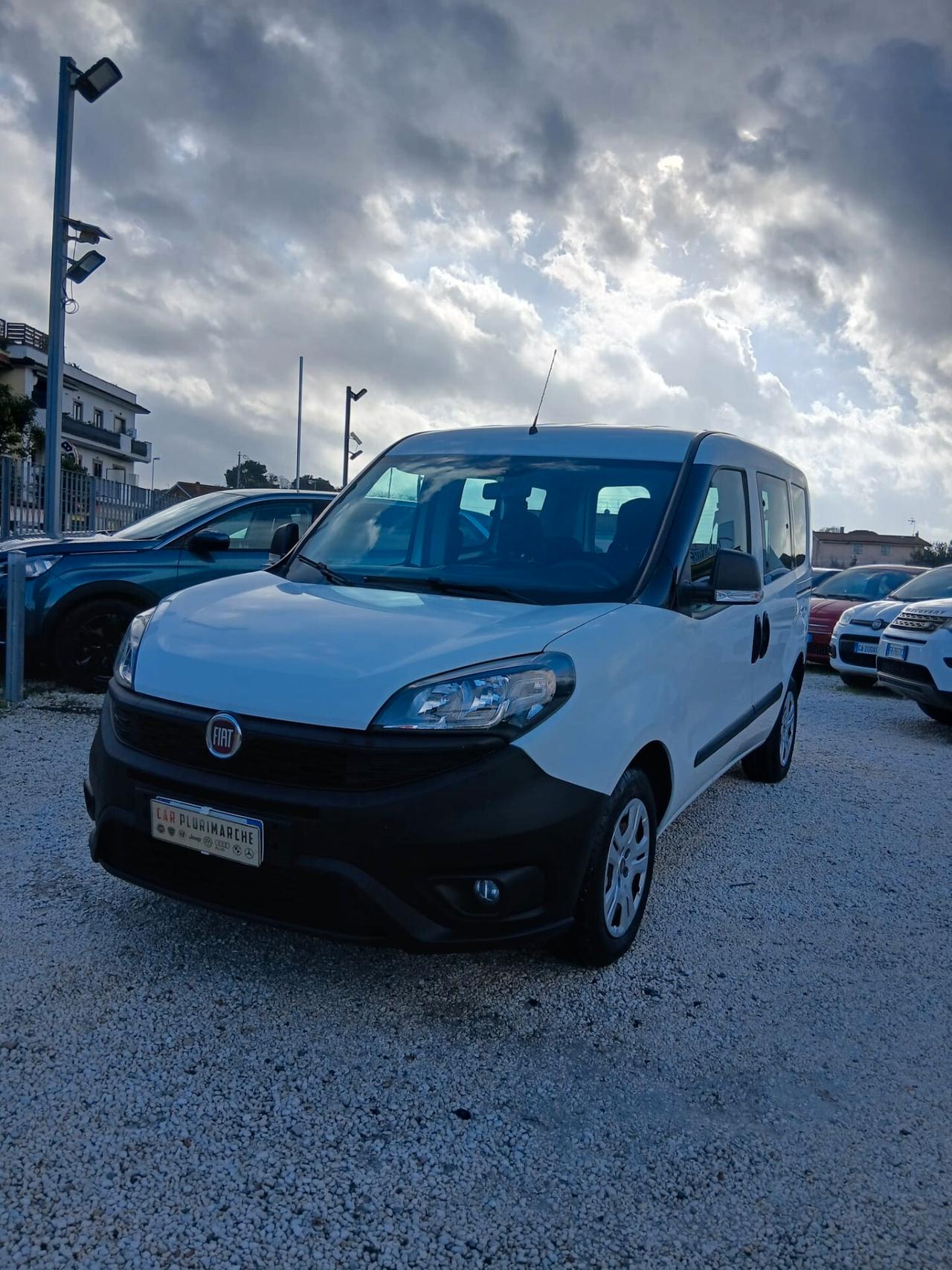 Fiat Doblo 5 posti autocarro 1.3 MJT PC Combi N1 SX