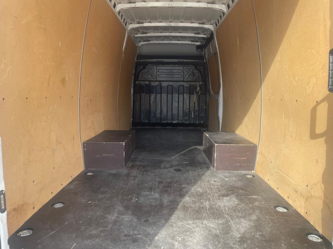 Iveco daily 35c15 furgone L4 H2