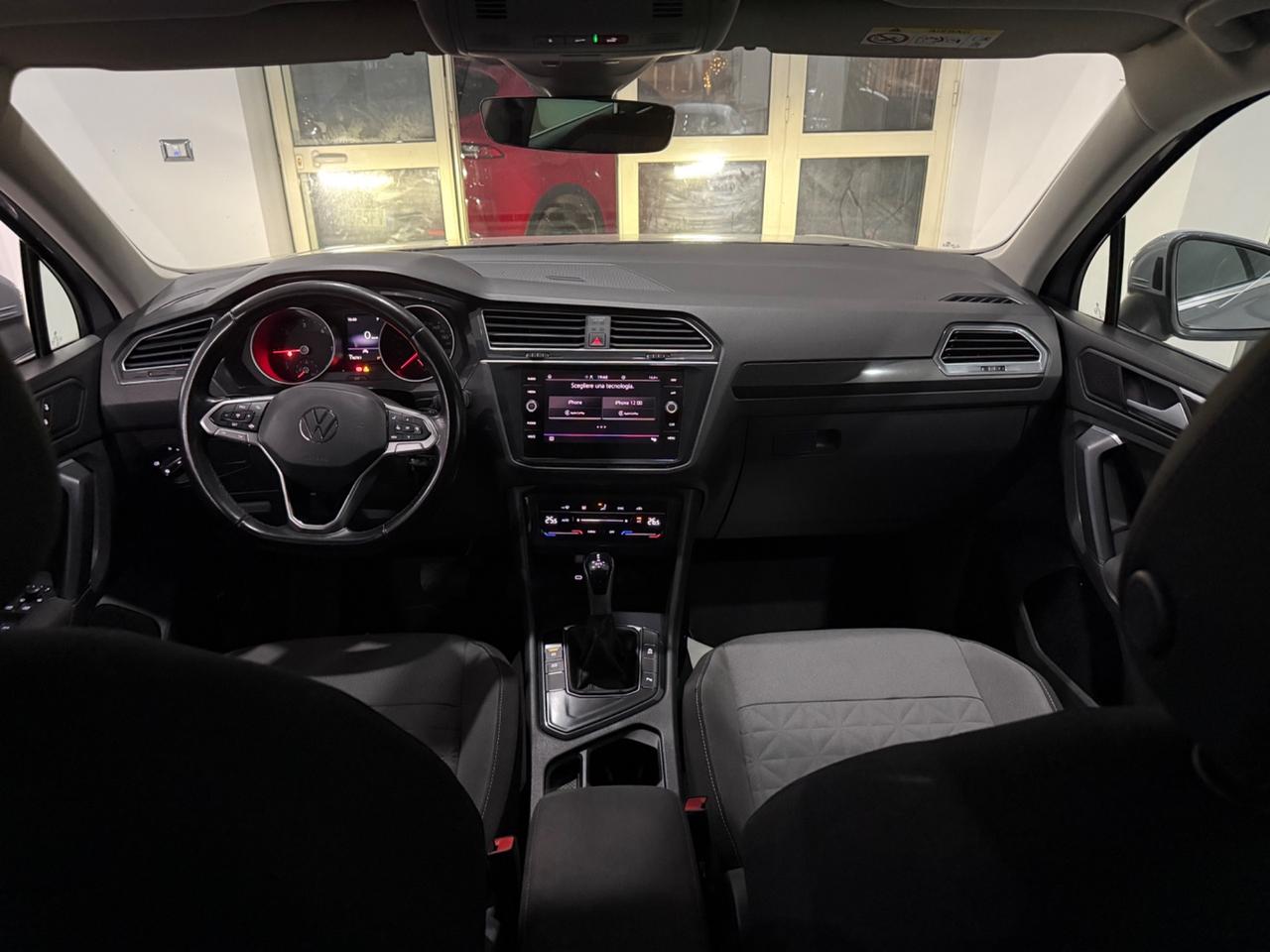 Volkswagen Tiguan 2.0TDI150CV DSG CARPLAY/AMBIENT2022