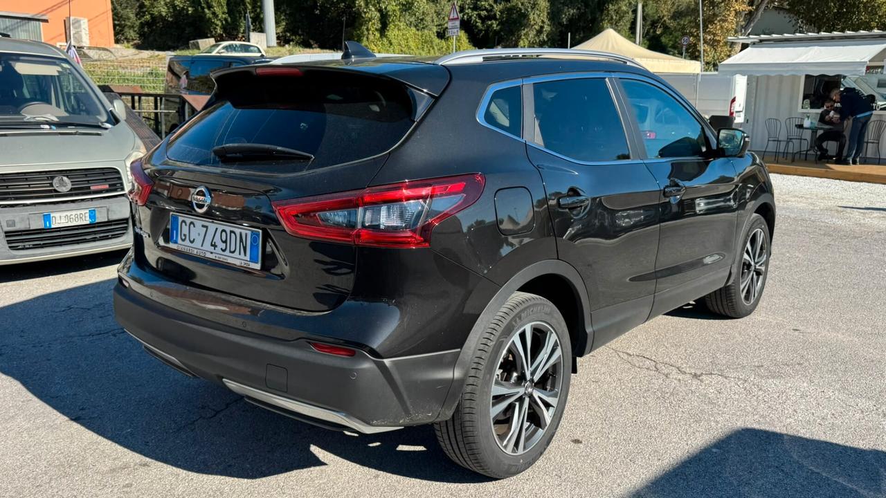 Nissan Qashqai 1.3 DIG-T 140 CV Tekna+