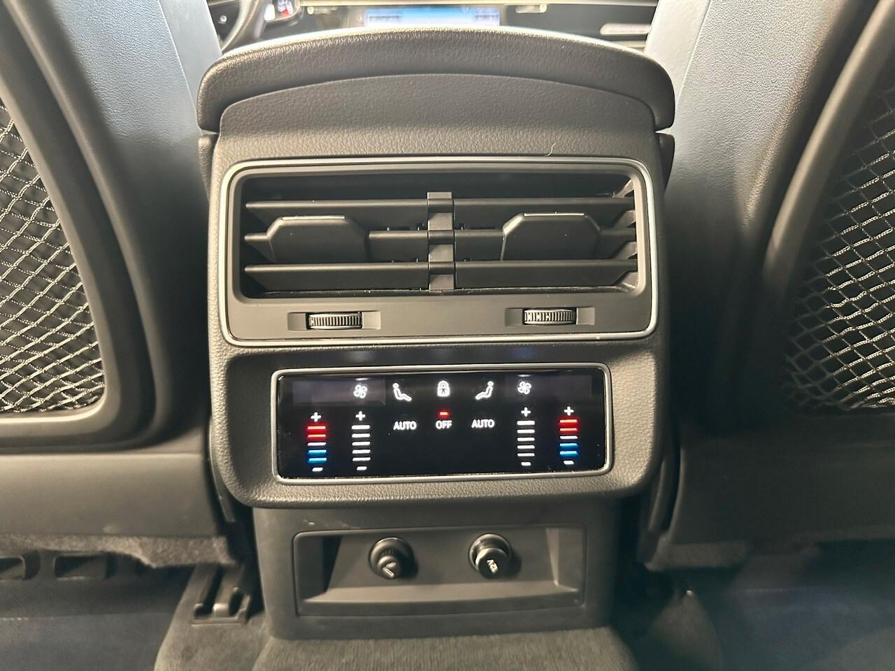 AUDI Q8 50 TDI 286 CV TETTO S LINE FULL