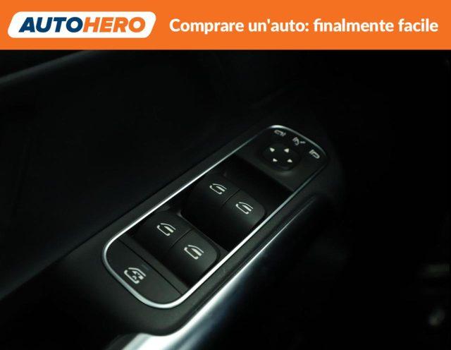 MERCEDES-BENZ GLA 180 Automatic Sport