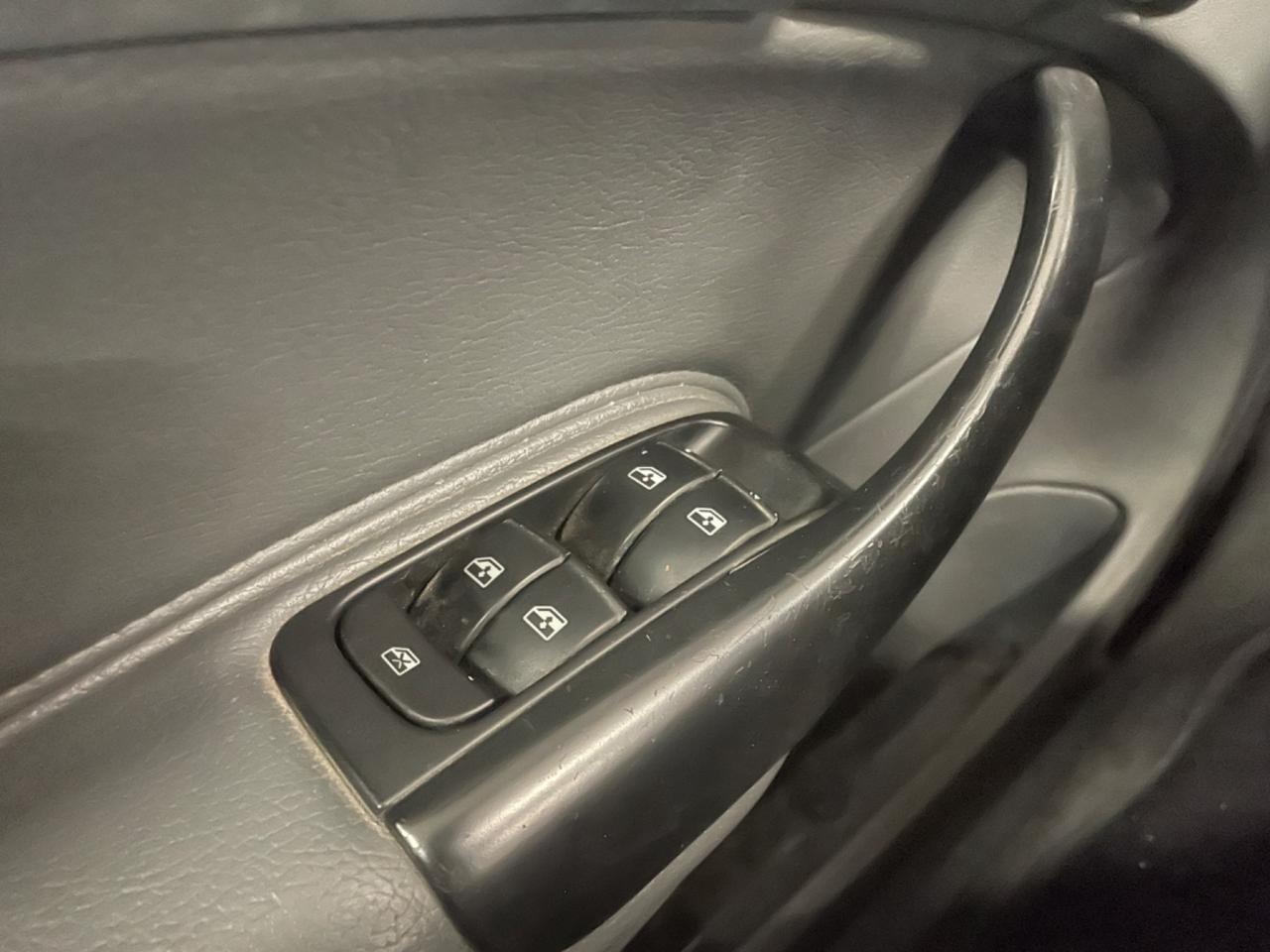 Saab 9-3 SportHatch 1.9 TiD 16V DPF Vector Perfetta