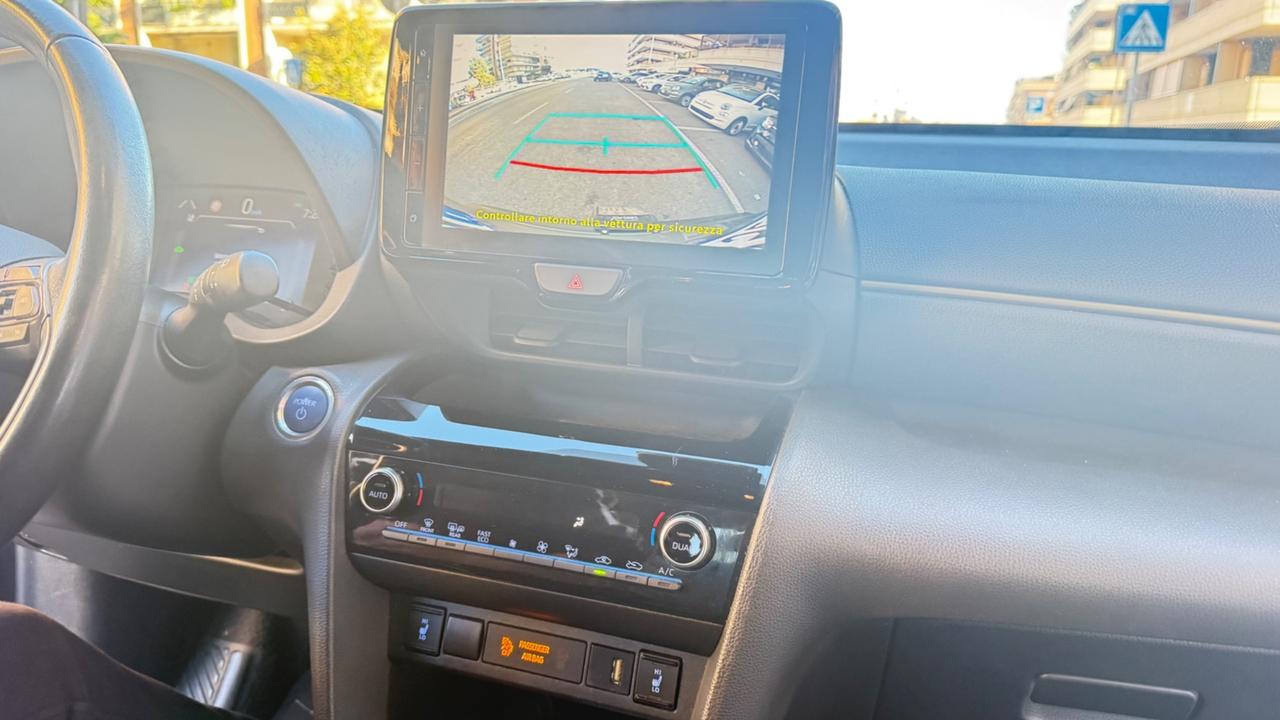 Toyota Yaris Cross 1.5 Hybrid 5p. E-CVT AWD-i Lounge LED NAVI KAMERA CLIMA AUTOMATICO CERCHI 17 PDC