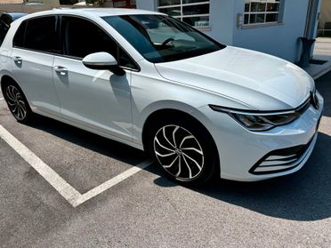 Volkswagen Golf 1.5 TGI DSG Life 2021