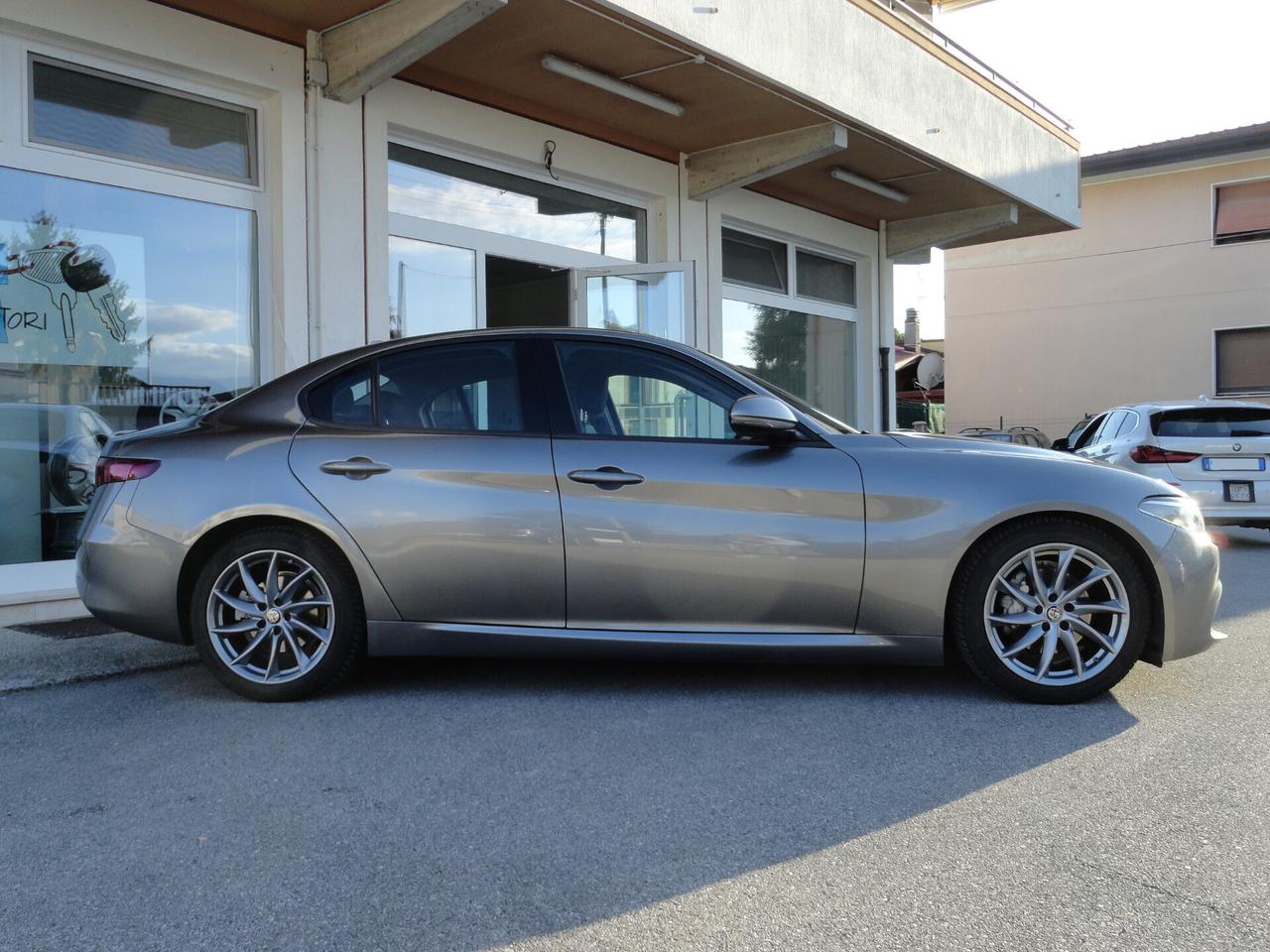 Alfa Romeo Giulia 2.2 Turbodiesel 150 CV AT8 Business