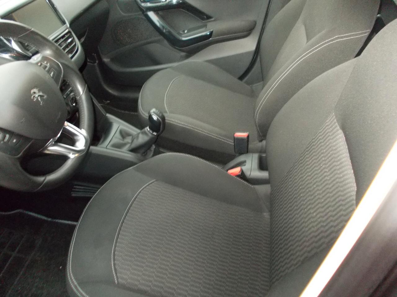 Peugeot 208 -12 PureTech 5P. Active-KM60929 SI NEOPATENTATI