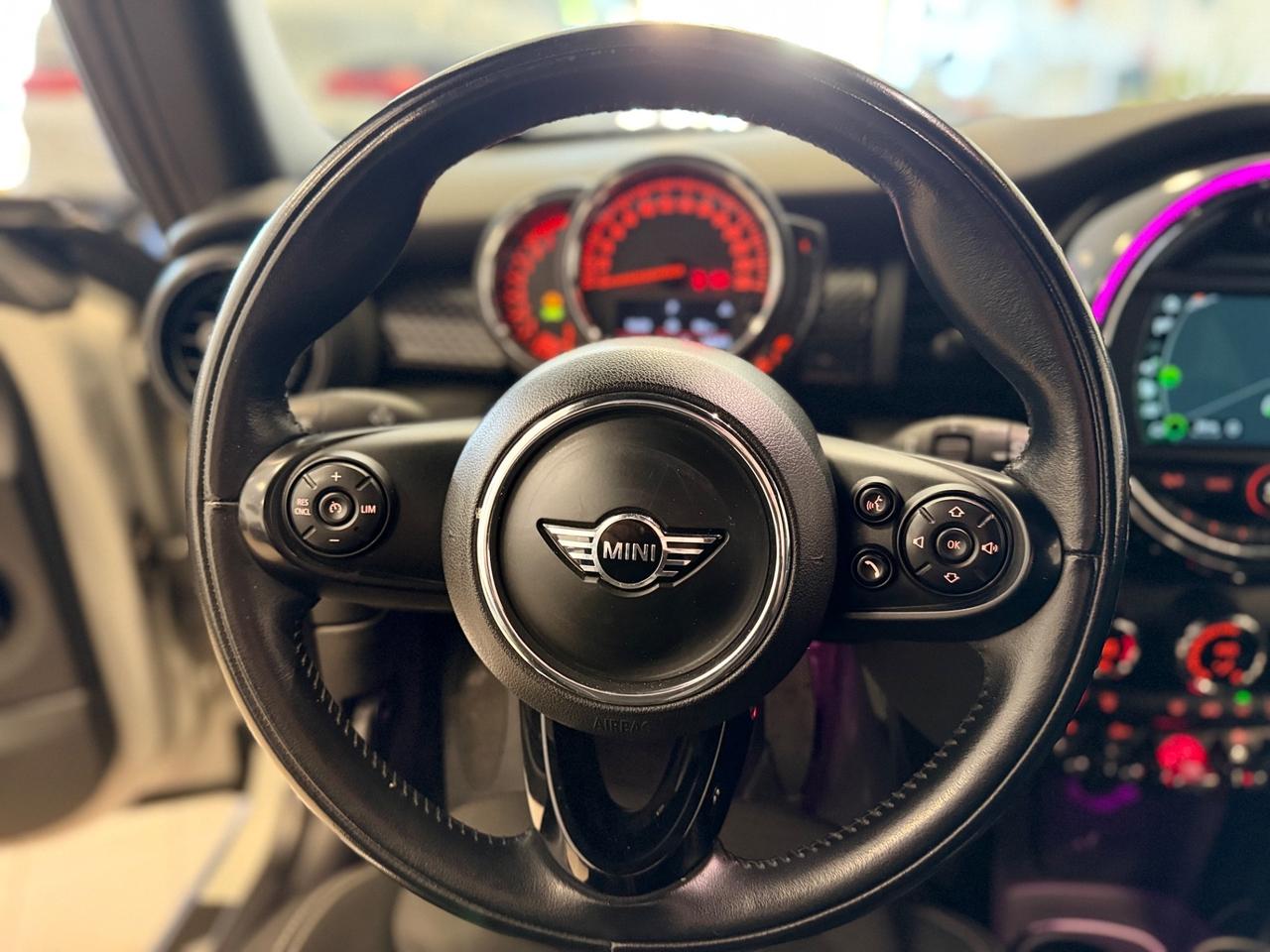 Mini 2.0 Cooper S Delaney Edition