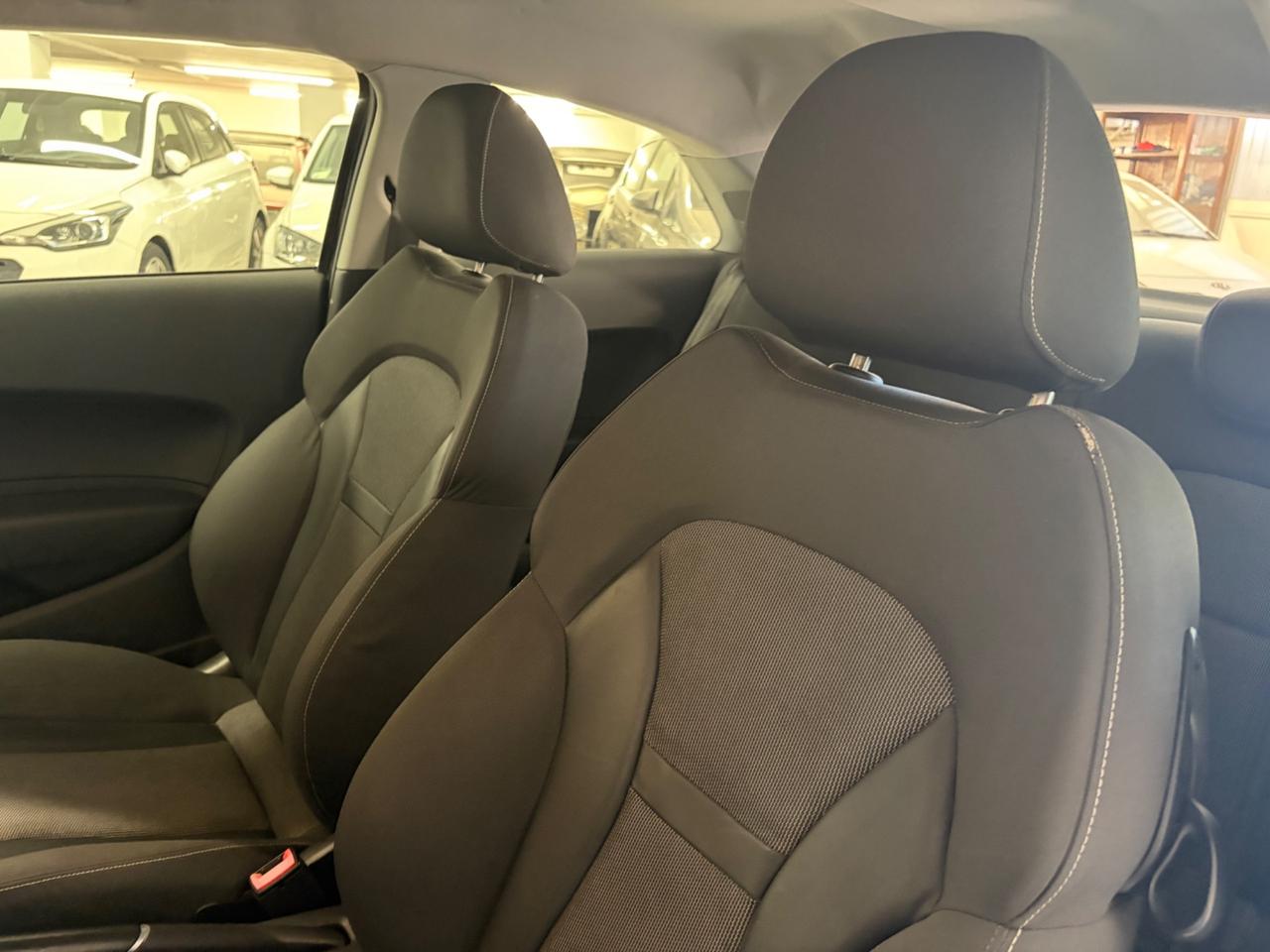 Audi A1 1.6 TDI 105 CV Ambition Perfetta