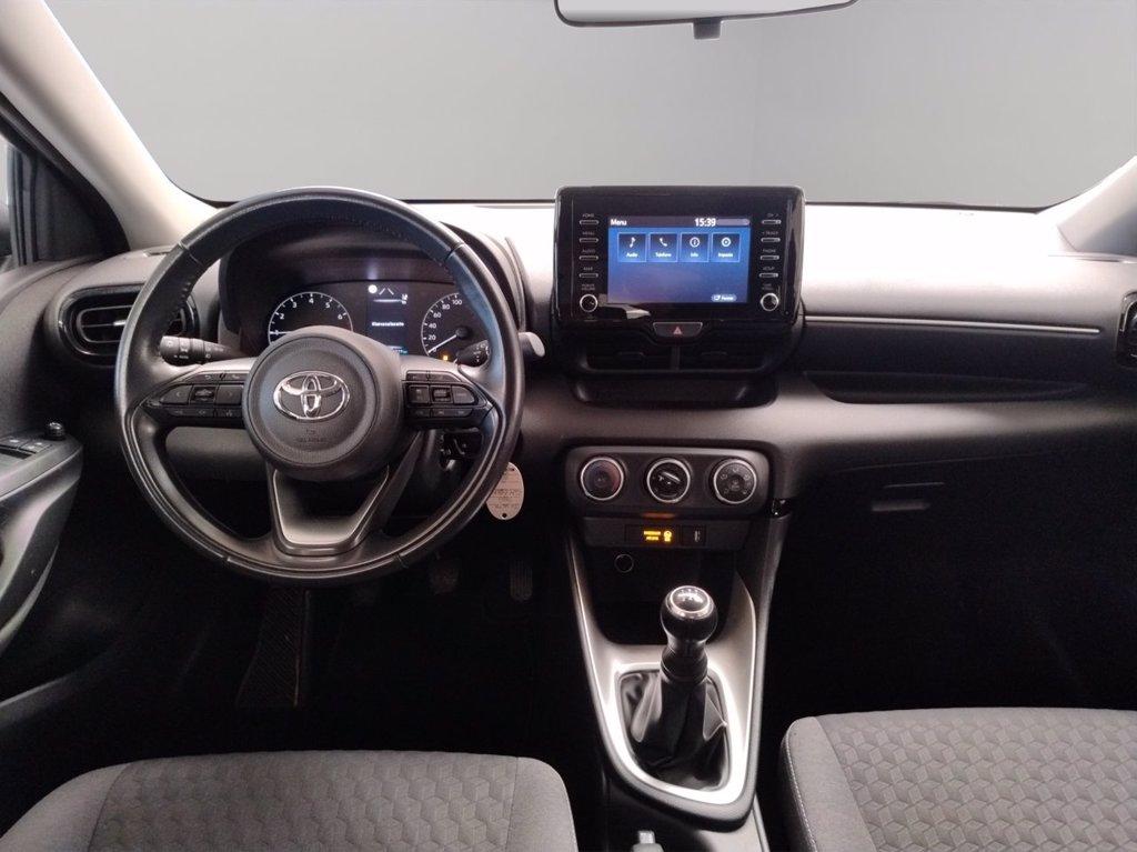 TOYOTA Yaris 1.0 active del 2022