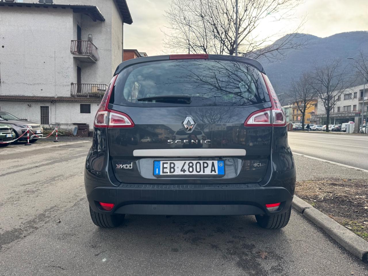 Renault Scenic Scénic X-Mod 1.5 dCi 110CV Luxe NEOPATENTATI - TELECAMERA PER PARCHEGGIO ASSISTITO