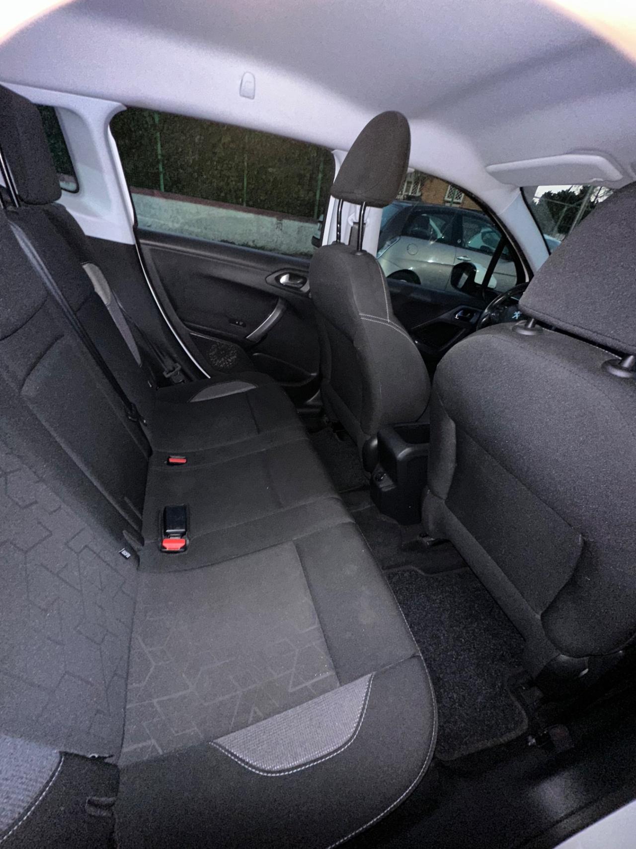 Peugeot 2008 PureTech 82 Allure