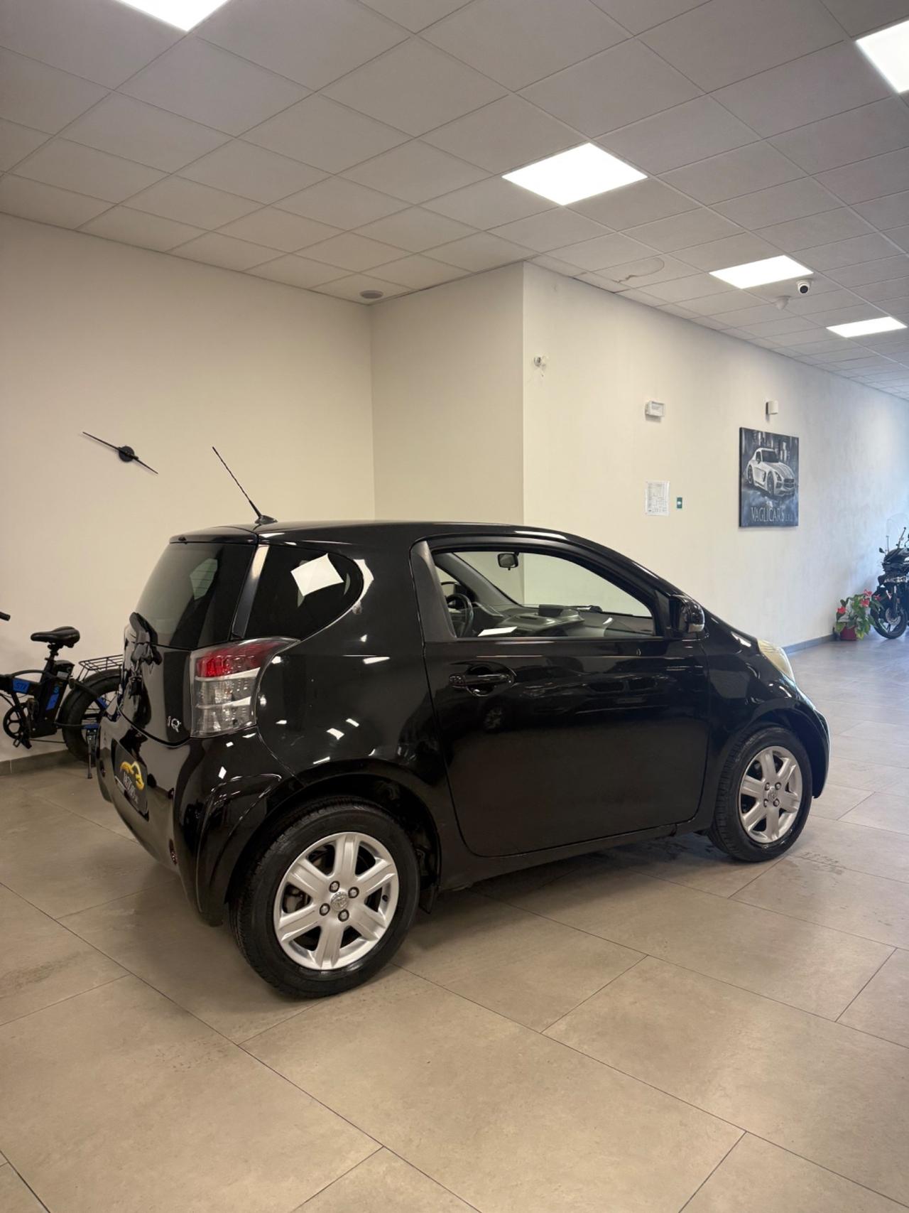 Toyota iQ 1.0 Sol