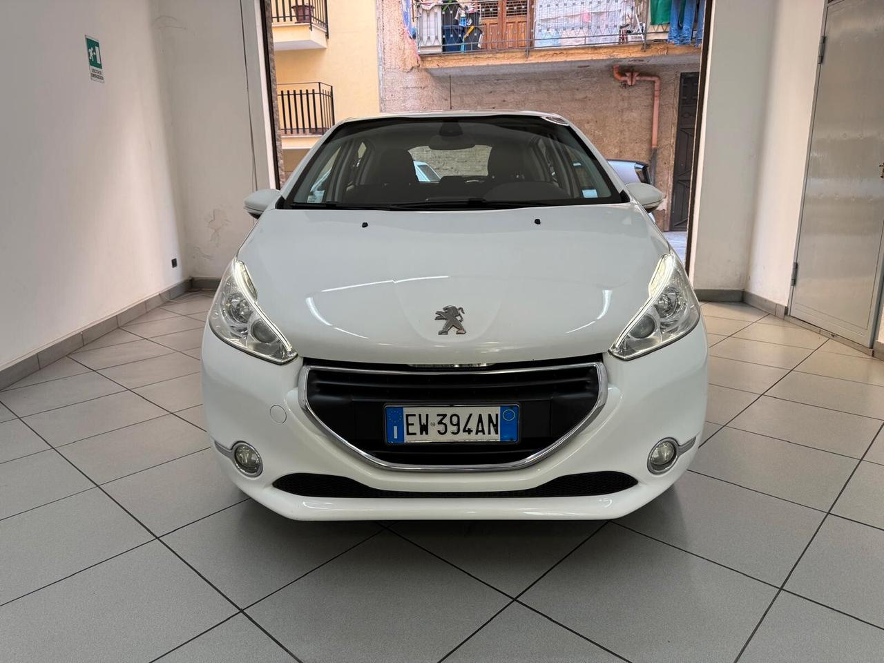 Peugeot 208 1.4 Diesel 68 CV 2014