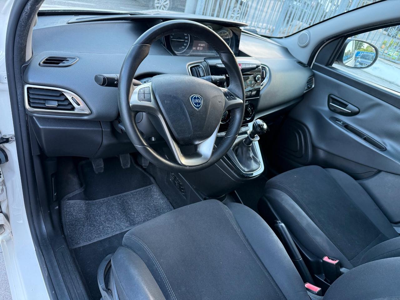 YPSILON 1.2 BENZ. ANNO 2015 EURO 6-OK NEOP.