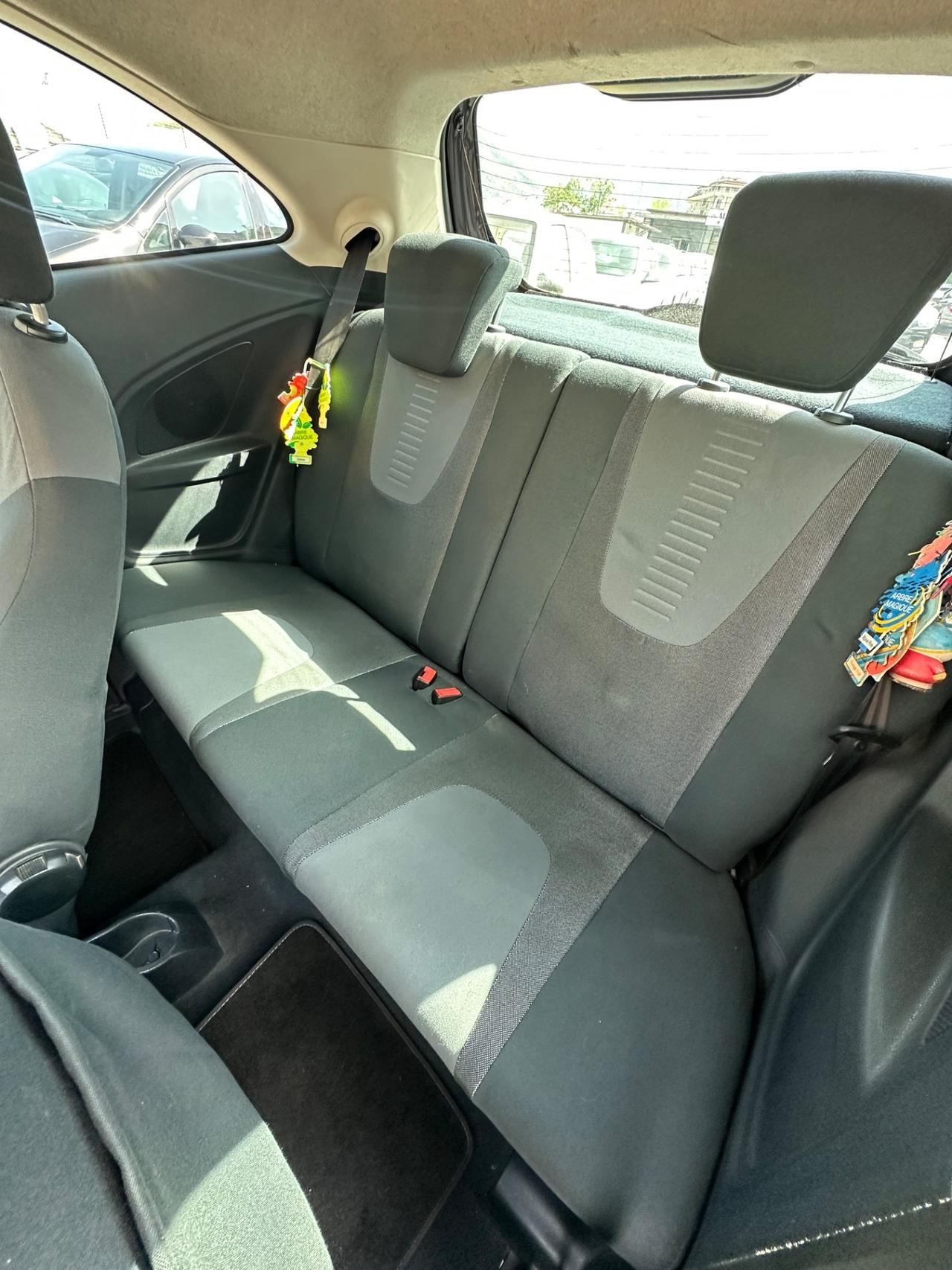 Ford Ka Ka+ 1.3 TDCi 75CV cDPF Business