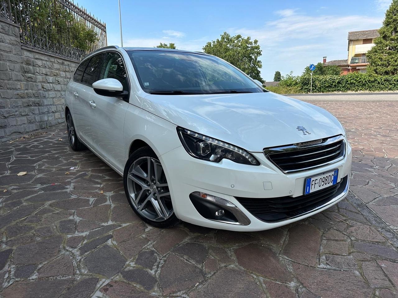 Peugeot 308 BlueHDi 120 S&S 6 SW GT Line