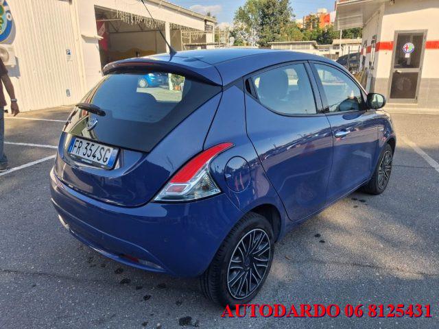 LANCIA Ypsilon 1.2 69 CV 5 porte Gold