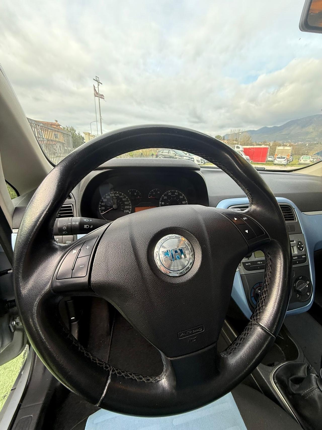 FIAT GRANDE PUNTO 5P