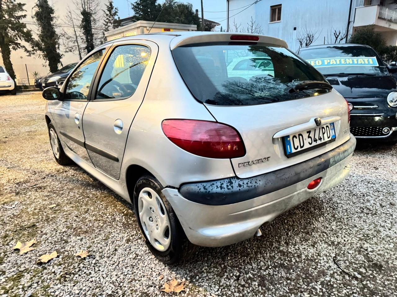 Peugeot 206 1.1 5p. XT