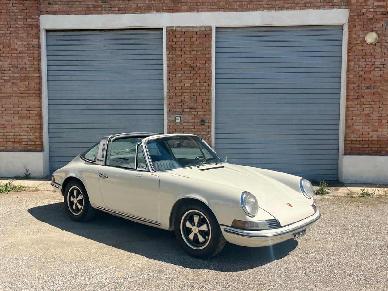 Porsche 911 2.4 T Targa Oro Asi