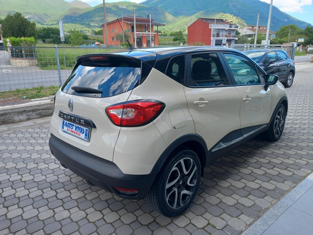 Renault Captur 0.9 TCE ENERGY R-LINK *** UNICA PROPRIETARIA ***