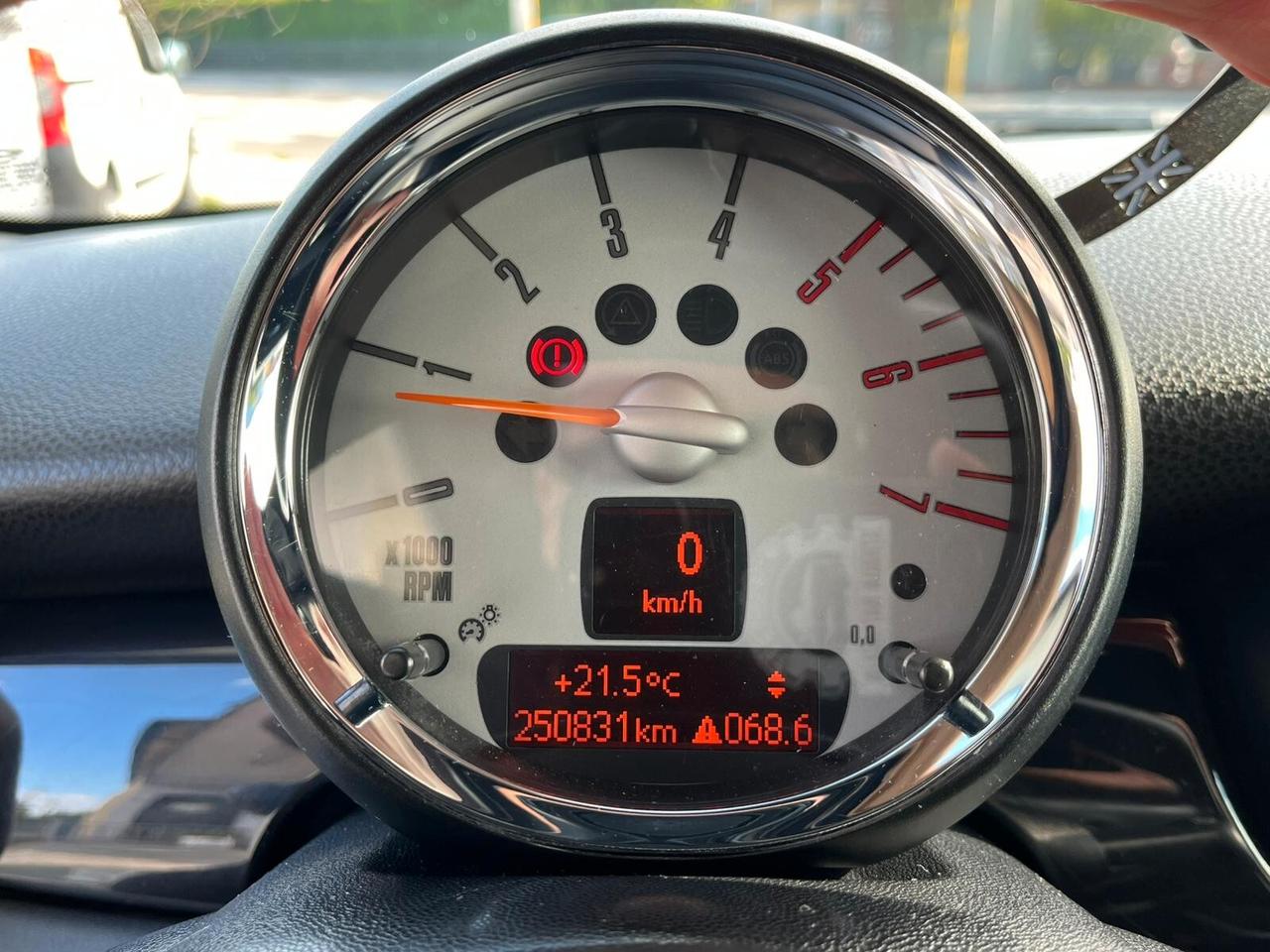 Mini Cooper D 1.6 110Cv