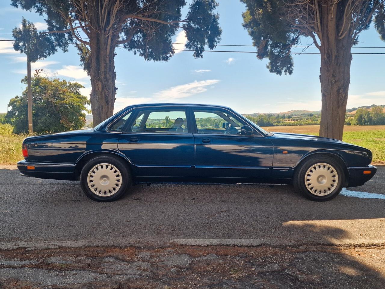 Jaguar XJ XJ6 3.2 Cambio Manuale - Book Service