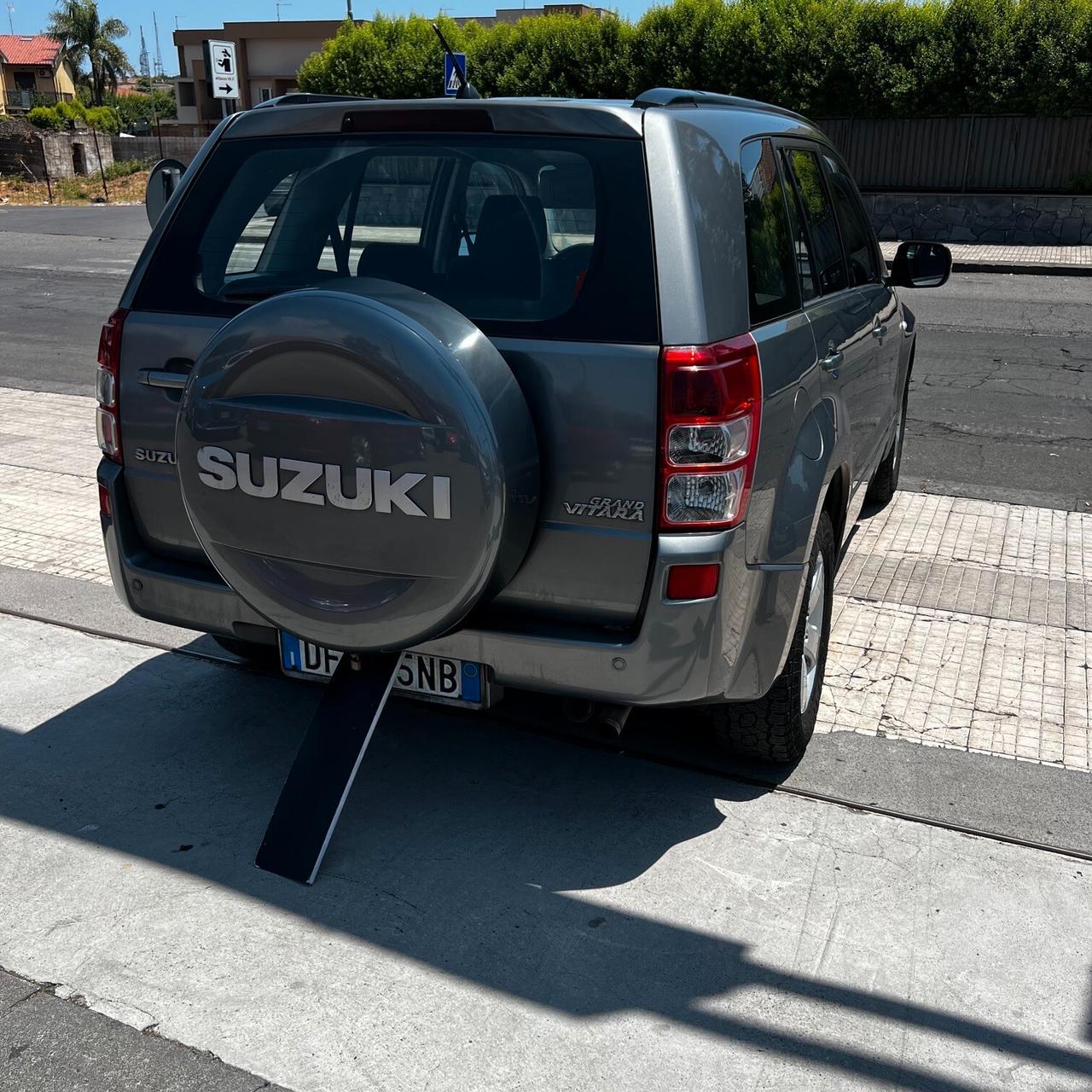 Suzuki Grand Vitara 1.9 DDiS 5 porte Executive
