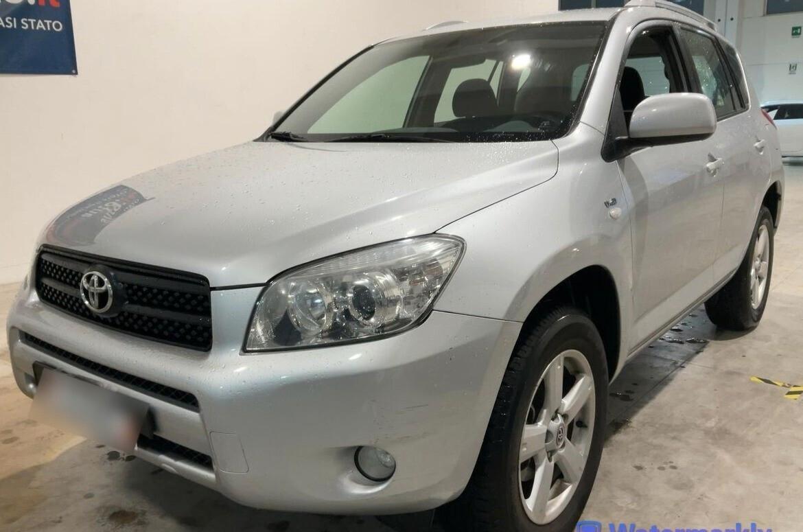 Toyota RAV 4 RAV4 2.2 Diesel 136 CV