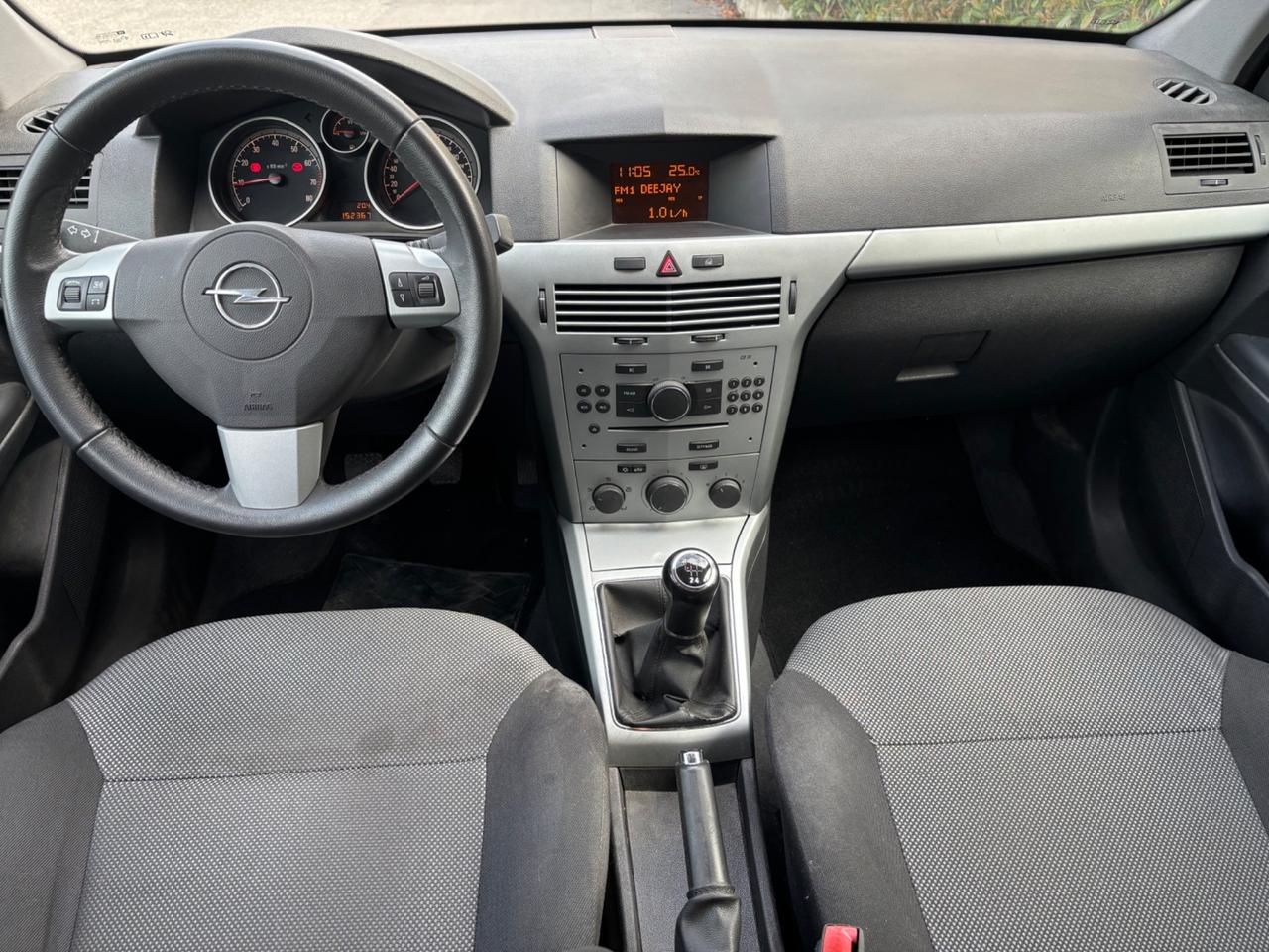 Opel Astra 1.6 115CV 5 porte
