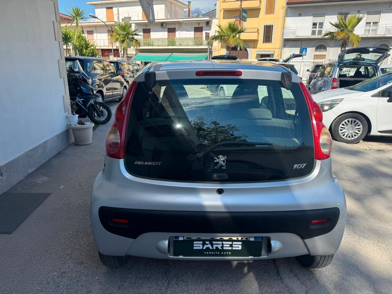 Peugeot 107 1.0 5 PORTE